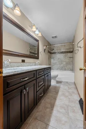 $589,000 | 283 South Lake Drive, Cape Girardeau, MO 63701