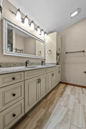 $589,000 | 283 South Lake Drive, Cape Girardeau, MO 63701