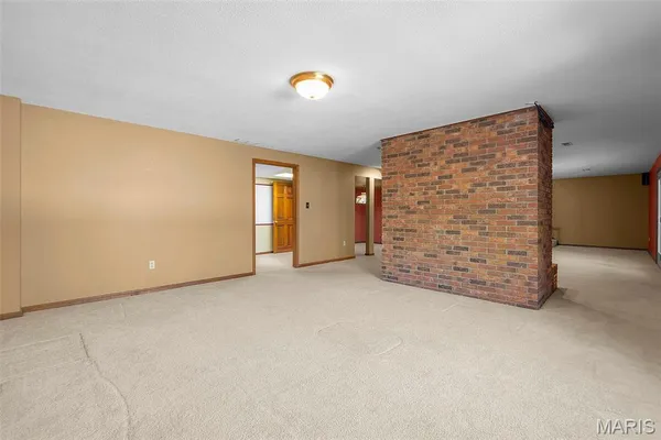 $589,000 | 283 South Lake Drive, Cape Girardeau, MO 63701