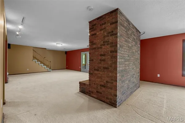 $589,000 | 283 South Lake Drive, Cape Girardeau, MO 63701