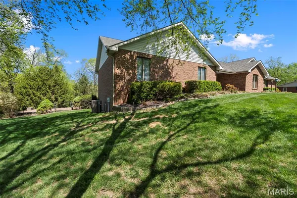 $589,000 | 283 South Lake Drive, Cape Girardeau, MO 63701