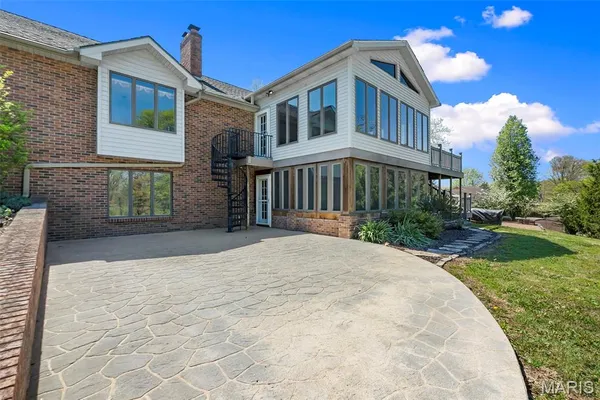 $589,000 | 283 South Lake Drive, Cape Girardeau, MO 63701