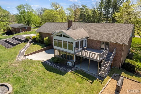 $589,000 | 283 South Lake Drive, Cape Girardeau, MO 63701