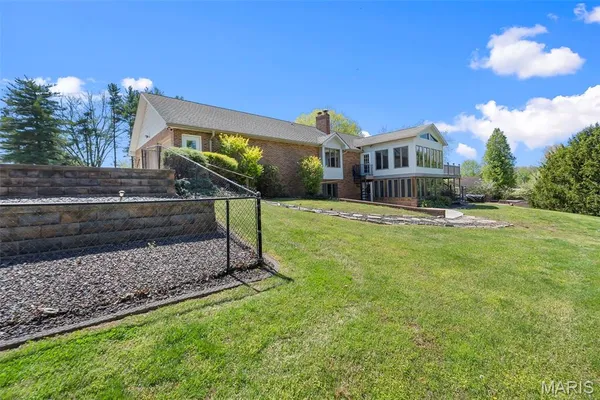 $589,000 | 283 South Lake Drive, Cape Girardeau, MO 63701