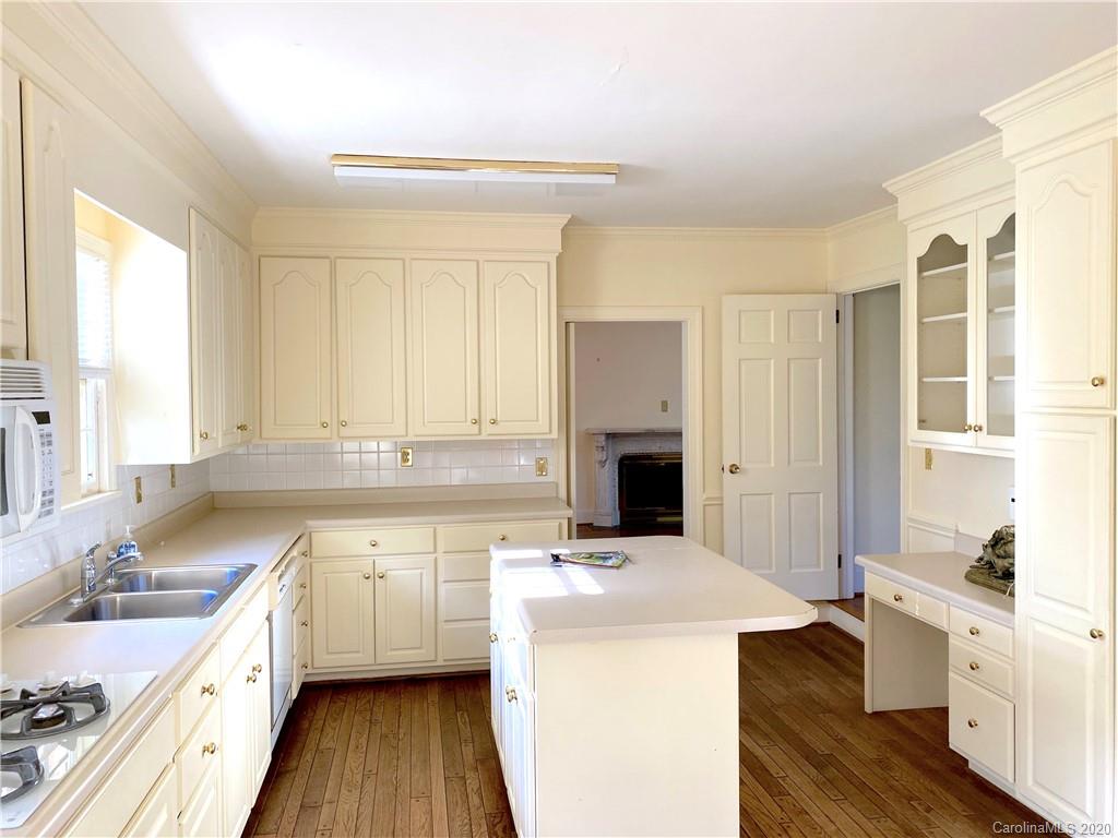 3022 Sharon Road Charlotte, NC 28211 - Photo 12 of 31 Gallery Image 12