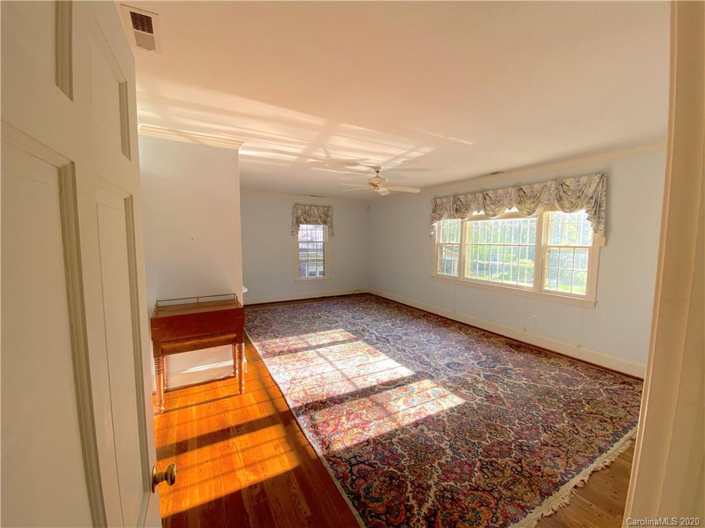 3022 Sharon Road Charlotte, NC 28211 - Photo 16 of 31 Gallery Image 16