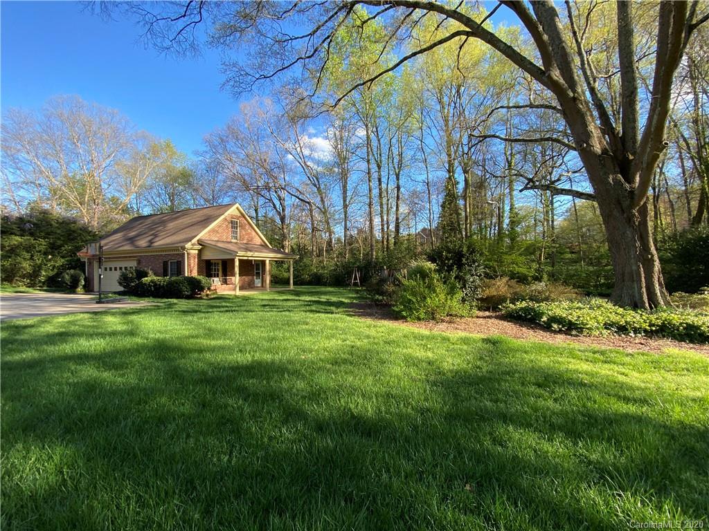 3022 Sharon Road Charlotte, NC 28211 - Photo 5 of 31 Gallery Image 5