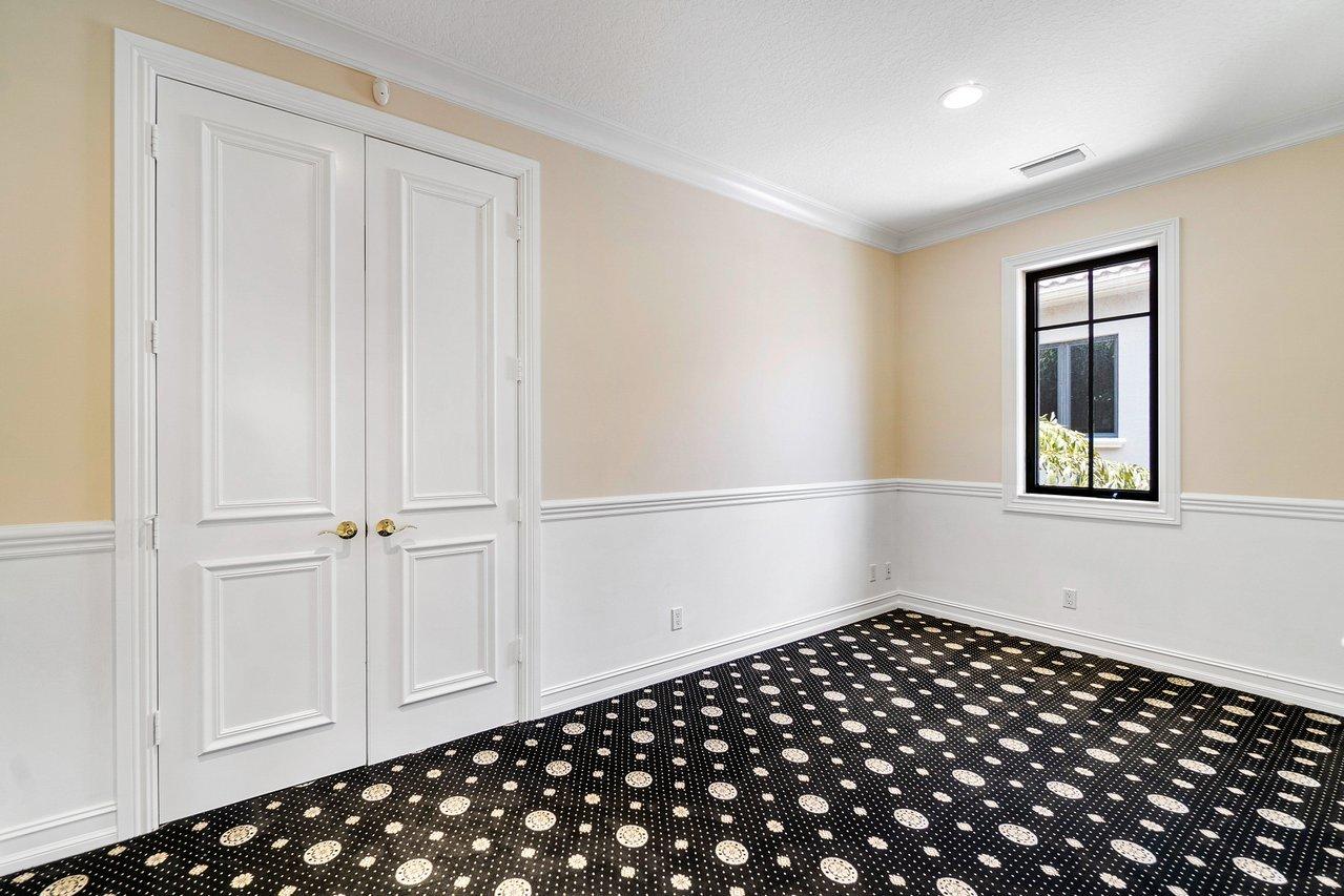 9636 Bridgebrook Drive Boca Raton, FL 33496 - Photo 25 of 50 a bathroom with a sink