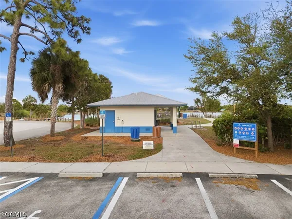 $1,800 | 10087 Amicola Street, Port Charlotte, FL 33981