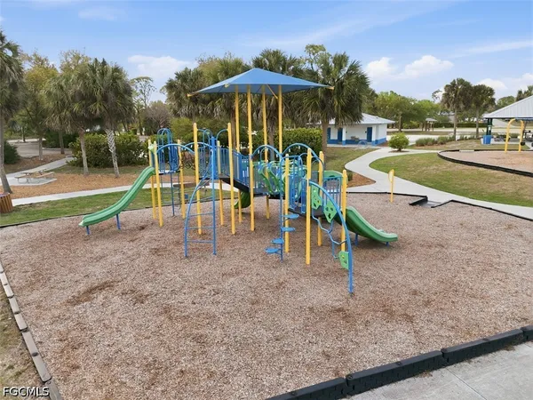 $1,800 | 10087 Amicola Street, Port Charlotte, FL 33981