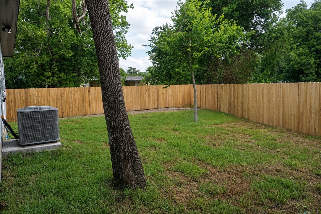 911 Harlem Lane Bryan, TX 77803 - Photo 15 of 18