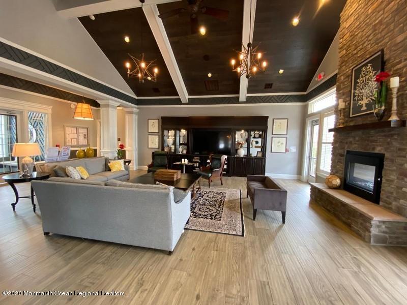 18 Sunset Drive Tinton Falls, NJ 07724 - Photo 31 of 40 Main room