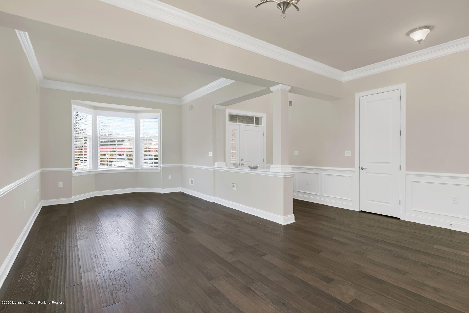 18 Sunset Drive Tinton Falls, NJ 07724 - Photo 4 of 40 Living Room and Foyer