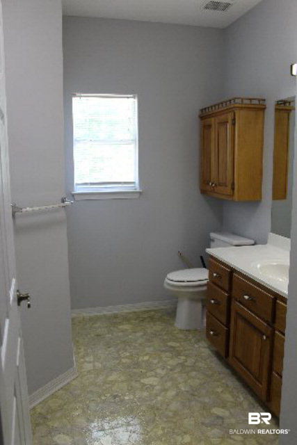 9651 Perdido Vista Drive Elberta, AL 36530 - Photo 26 of 39 Guest Bath