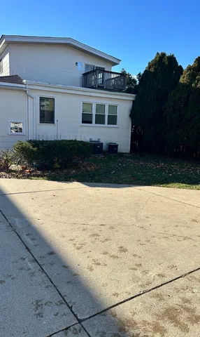 $2,000 | 461 North Northwest Highway, Unit 2, Park Ridge, IL 60068