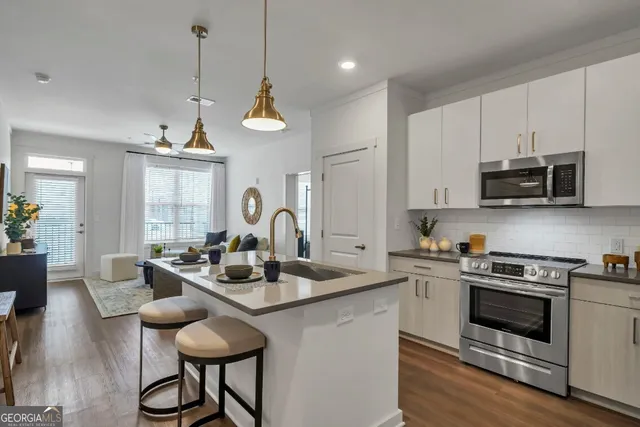 $1,615 | 300 Prominence Poin Parkway, Unit 2302, Canton, GA 30114