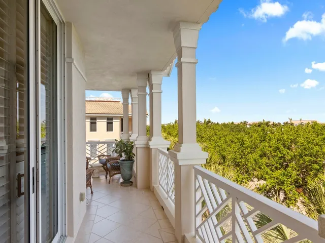 $1,295,000 | 601 North Swim Club Drive, Unit PHB, Vero Beach, FL 32963