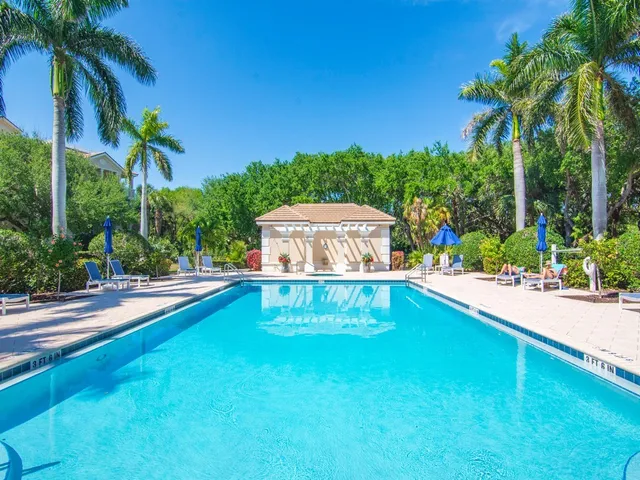 $1,295,000 | 601 North Swim Club Drive, Unit PHB, Vero Beach, FL 32963