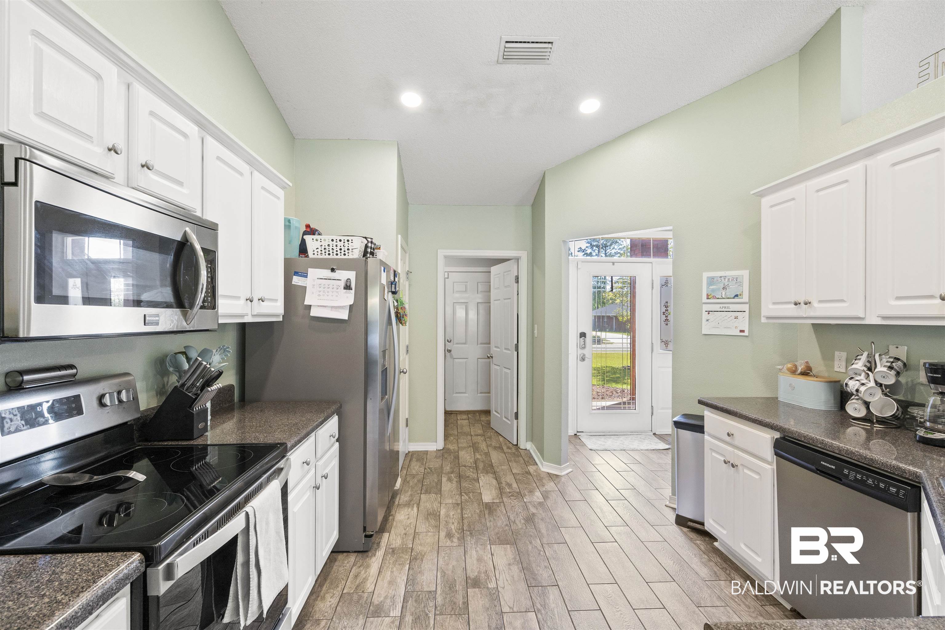 30621 Pinyon Drive Daphne, AL 36527 - Photo 6 of 41 New Appliances