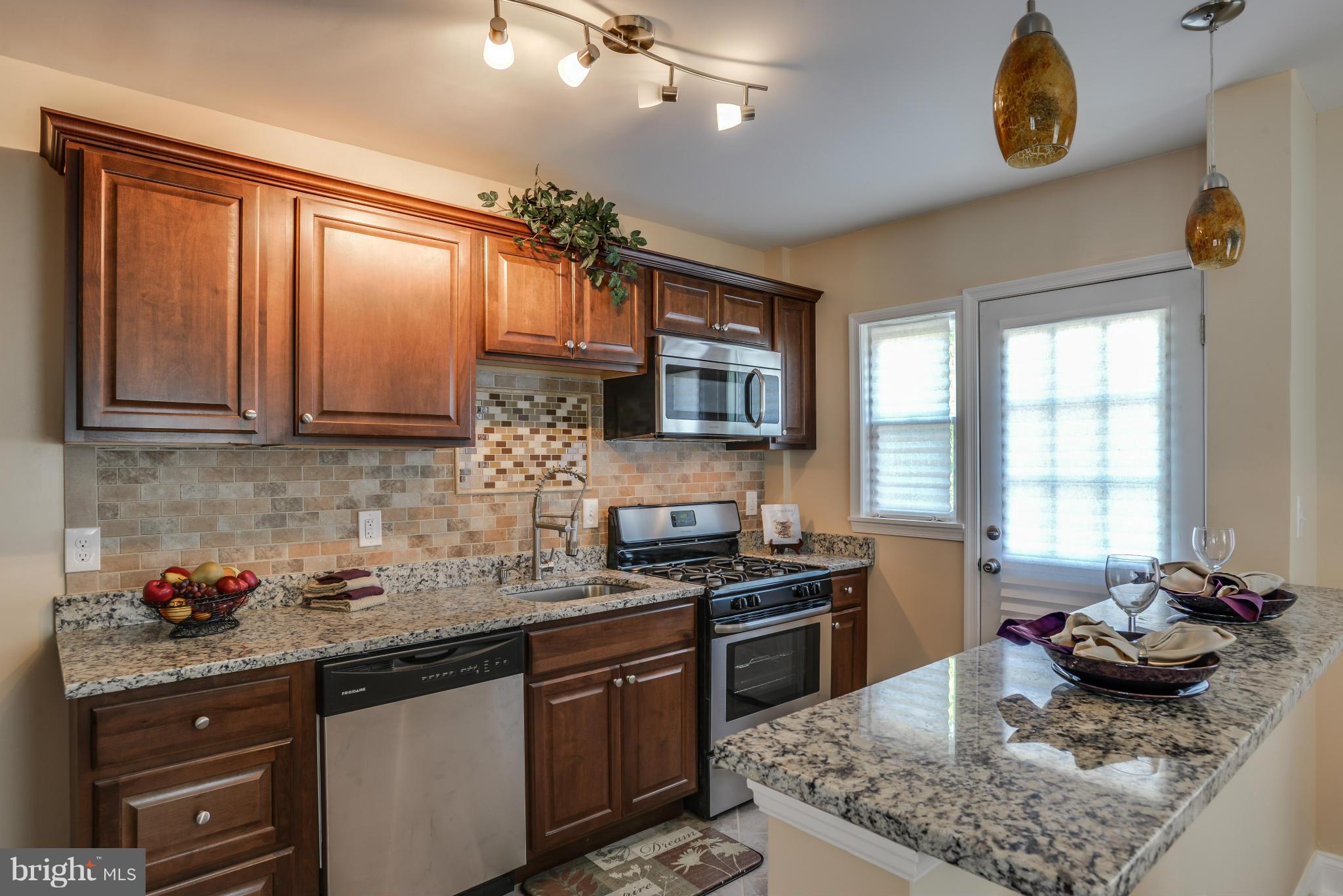 6019 Falkirk Road Baltimore, MD 21239 - Photo 2 of 27 Kitchen