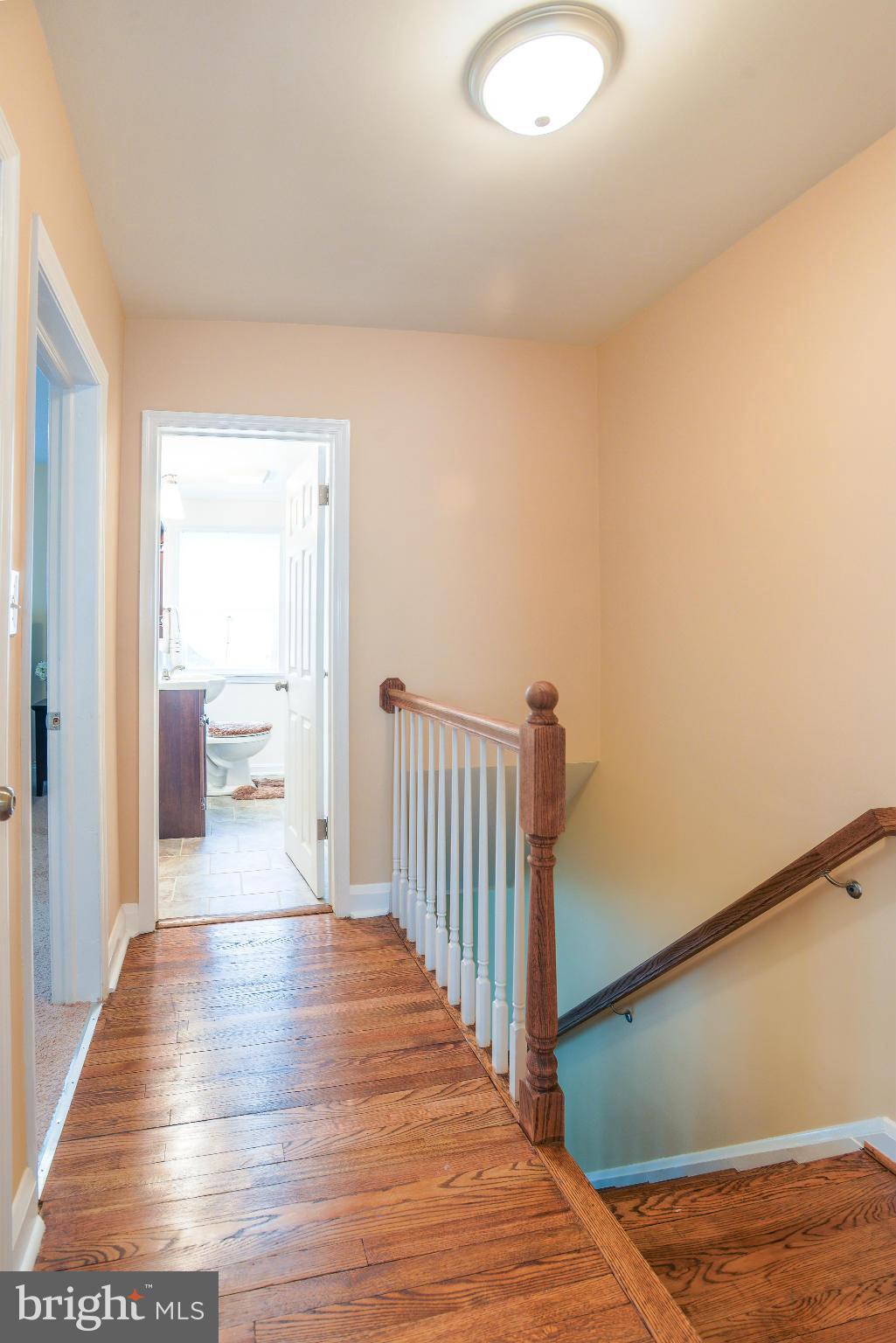 6019 Falkirk Road Baltimore, MD 21239 - Photo 20 of 27 Upper Hallway
