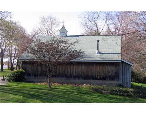 25 Beech Ridge Road Scarborough, ME 04074 - Photo 6 of 9 Parking Lot/Garage. Side view of garage