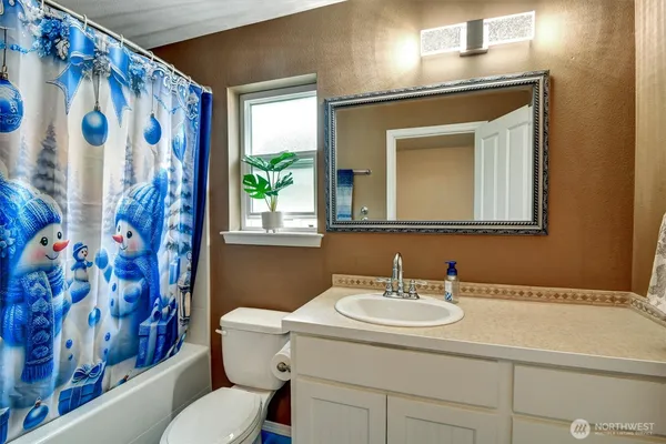 $740,000 | 7402 Olympic Drive, Everett, WA 98203