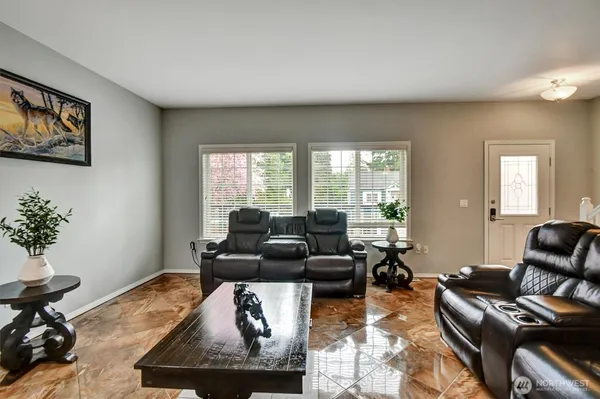 $740,000 | 7402 Olympic Drive, Everett, WA 98203