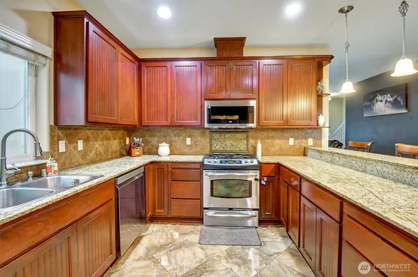$740,000 | 7402 Olympic Drive, Everett, WA 98203