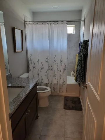 a view of a garage room