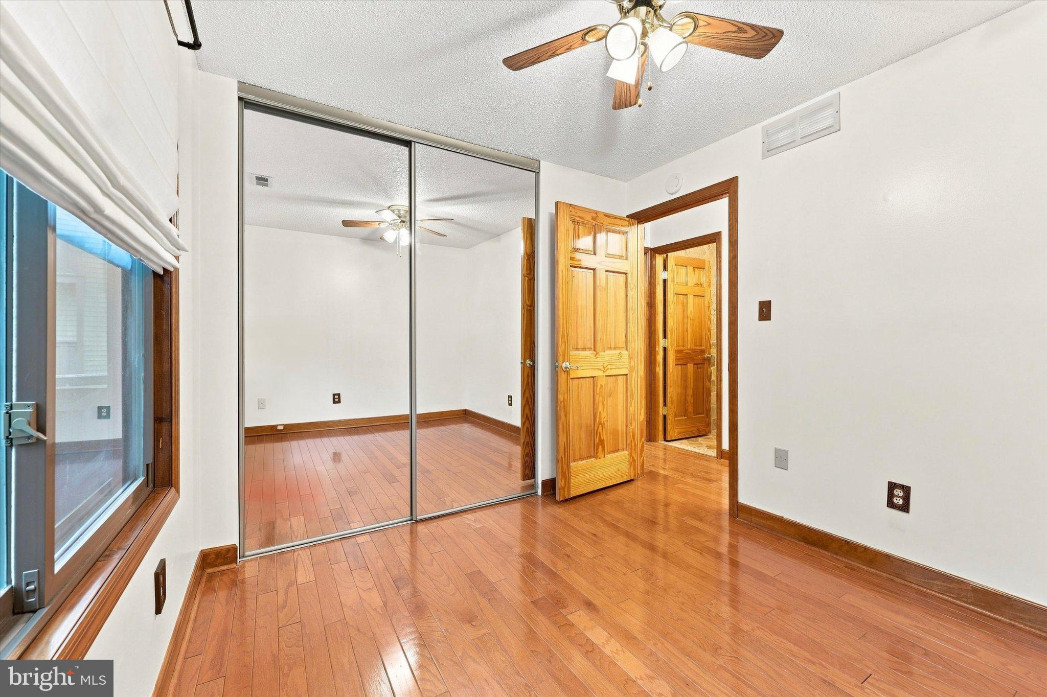 4703 B Dunbarton Road Mount Laurel, NJ 08054 - Photo 13 of 25 Bright and airy room with charm.