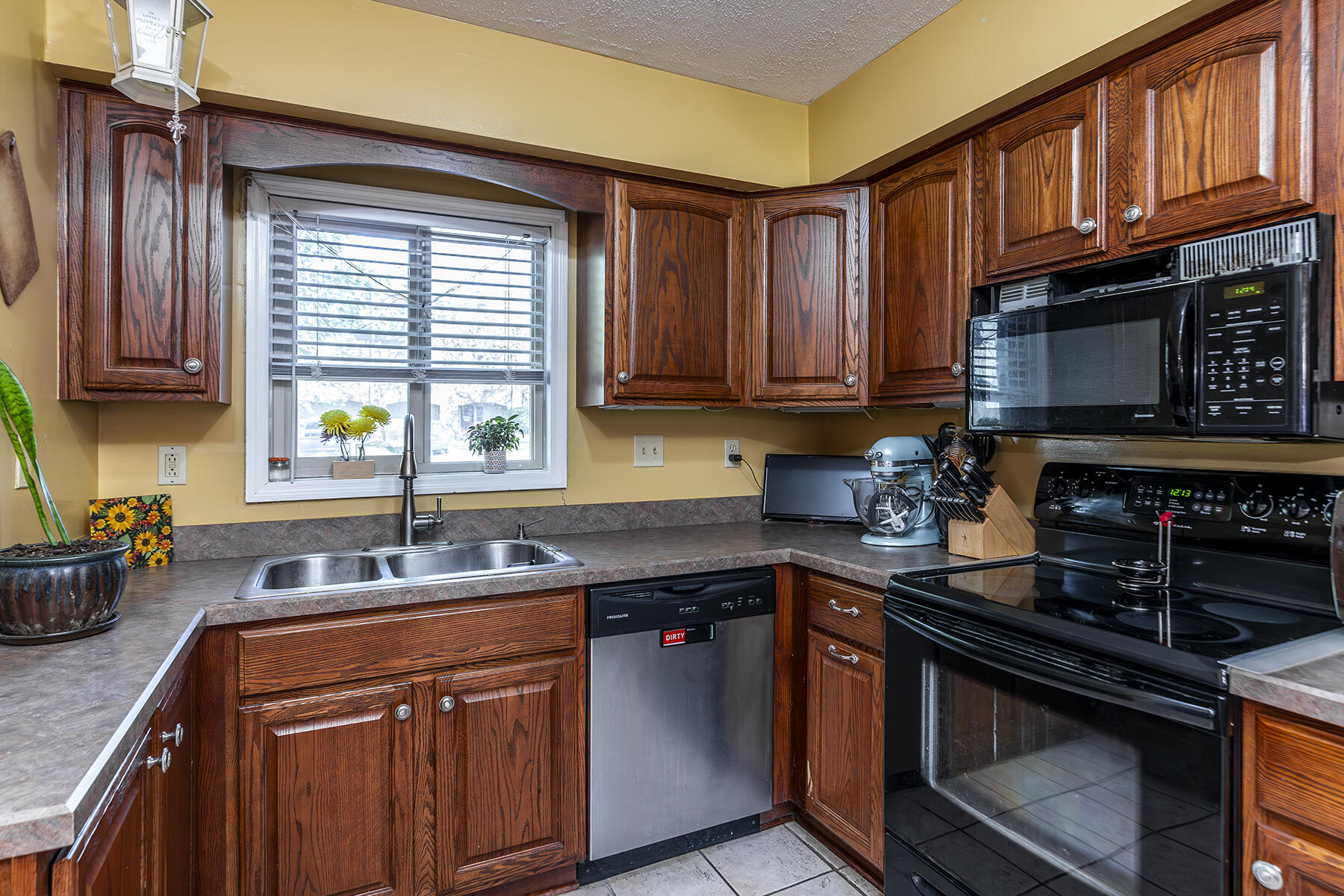 3322 Montavesta Road Lexington, KY 40502 - Photo 7 of 28 3322montavesta07
