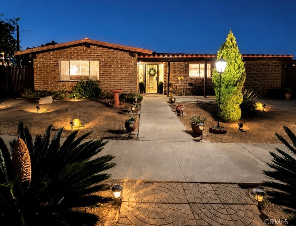 3252 Vía Altamira Fallbrook, CA 92028 - Photo 6 of 48 Front Exterior