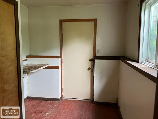 15761 17 Mile Road Clinton Township, MI 48038 - Photo 18 of 19