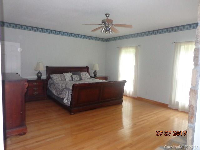 471 Early Dietz Road Sylva, NC 28779 - Photo 15 of 27 Gallery Image 15