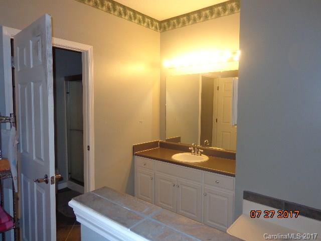471 Early Dietz Road Sylva, NC 28779 - Photo 17 of 27 Gallery Image 17