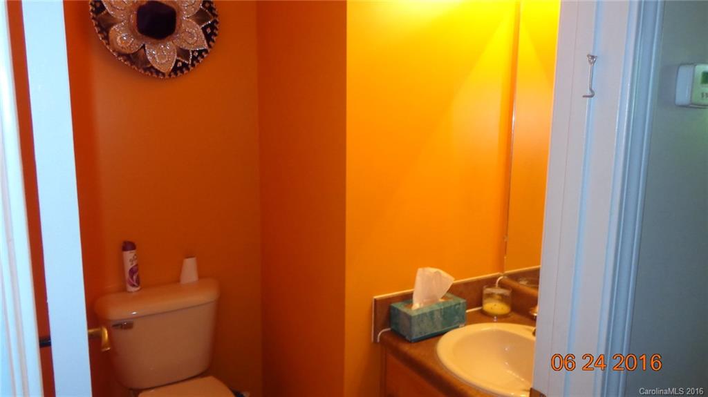 471 Early Dietz Road Sylva, NC 28779 - Photo 19 of 27 Gallery Image 19