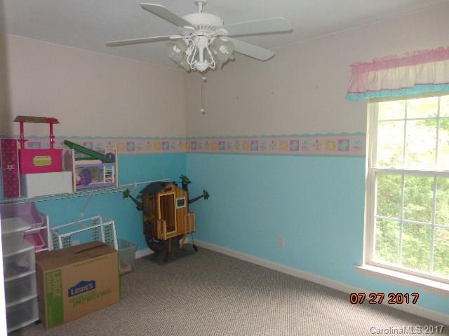 471 Early Dietz Road Sylva, NC 28779 - Photo 23 of 27 Gallery Image 23