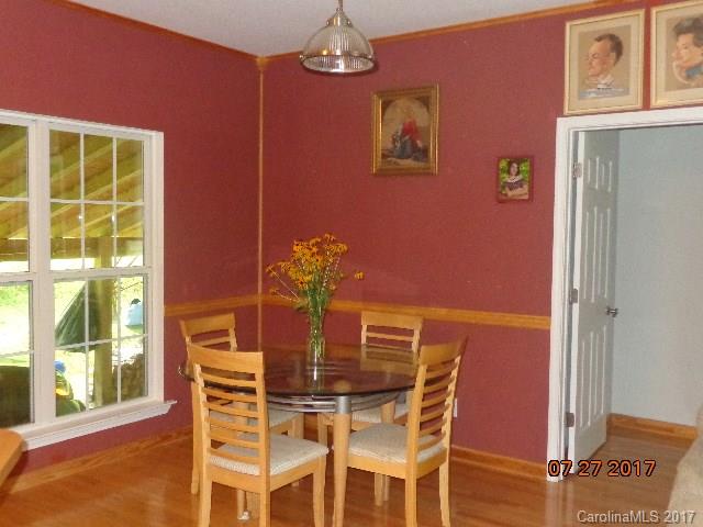 471 Early Dietz Road Sylva, NC 28779 - Photo 5 of 27 Gallery Image 5