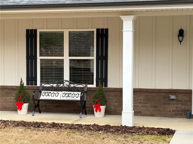 $460,000 | 561 Oconee Lane, Commerce, GA 30529