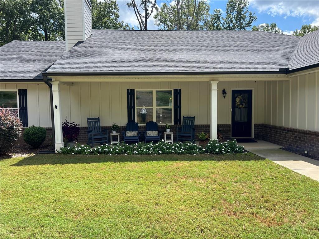 561 Oconee Lane Commerce, GA 30529 - Photo 2 of 18