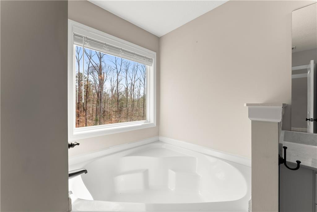 561 Oconee Lane Commerce, GA 30529 - Photo 8 of 18