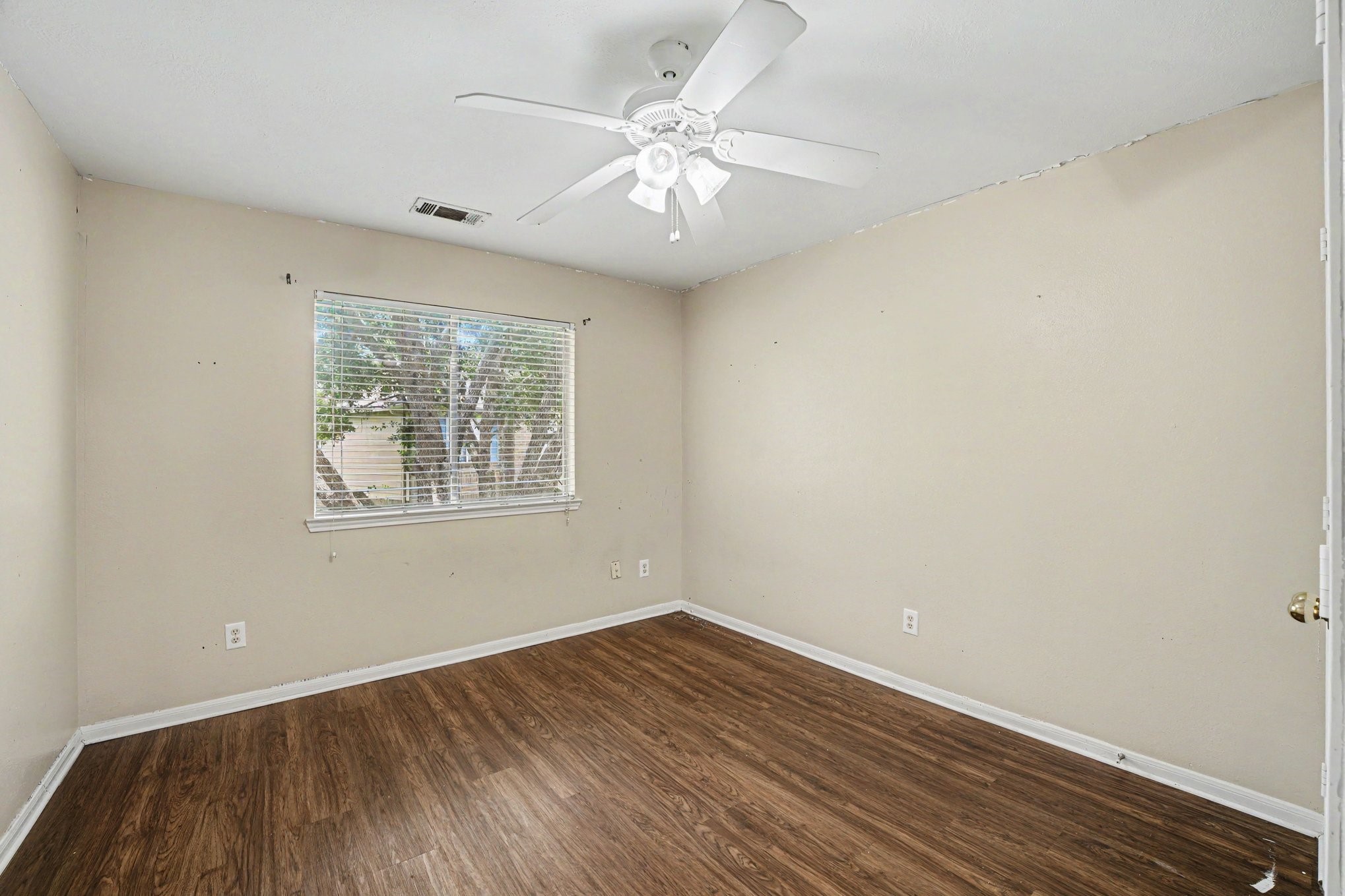 1805 Manor Circle Rosenberg, TX 77471 - Photo 9 of 25