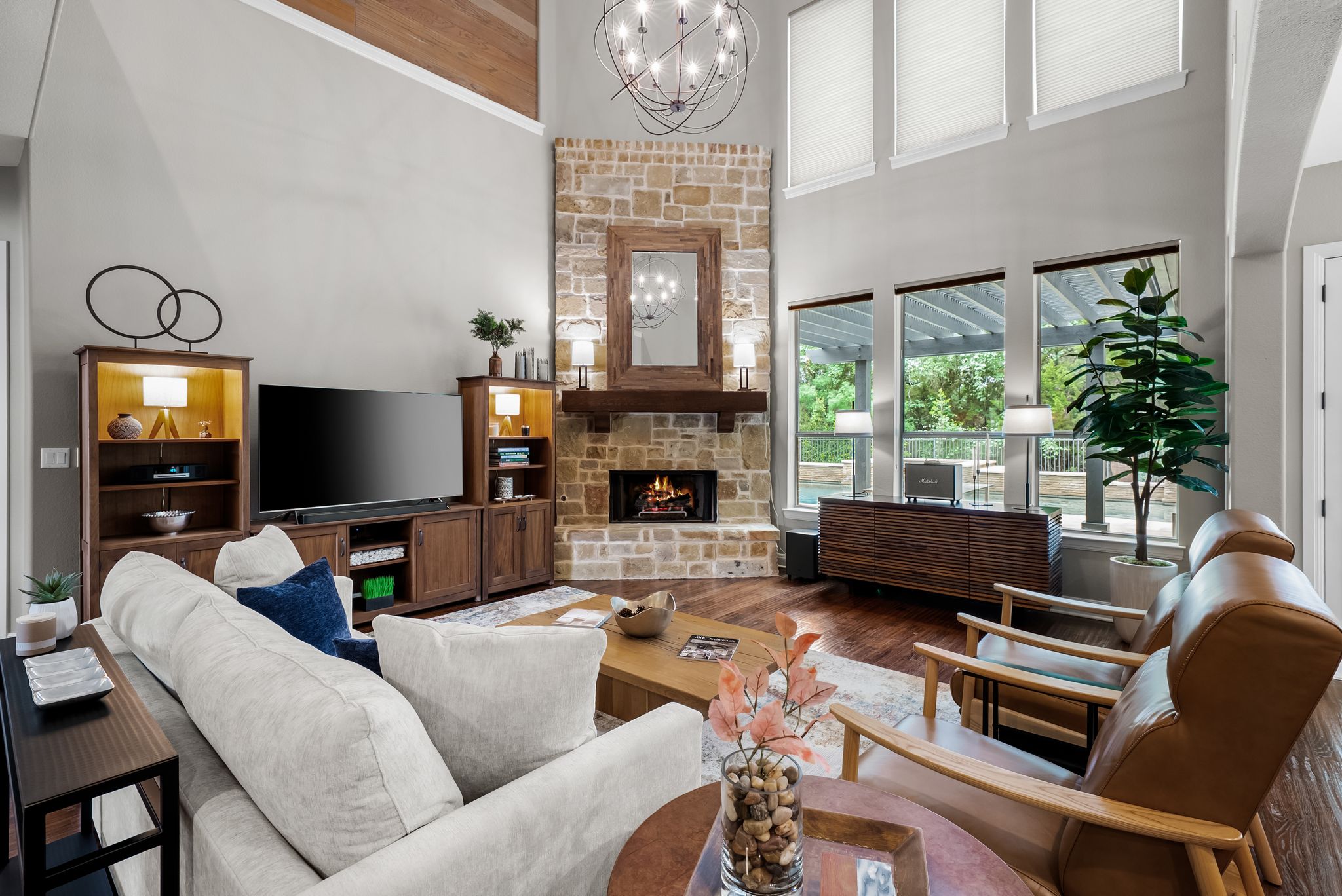 208 SANTALUZ Lane Austin, TX 78732 - Photo 6 of 40