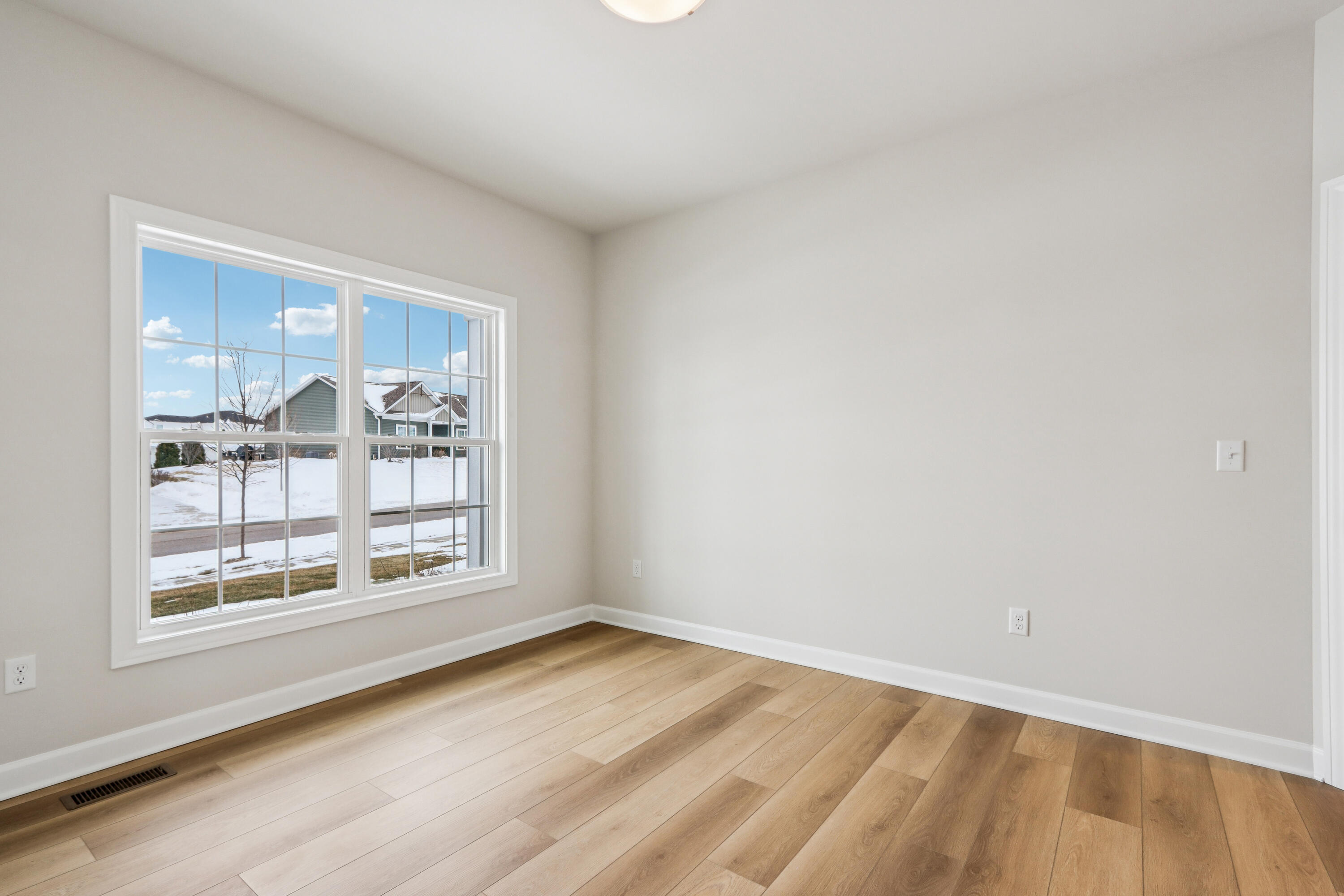 527 North Boulder Ridge Drive Lake Geneva, WI 53147 - Photo 22 of 41 Bed 3/Office