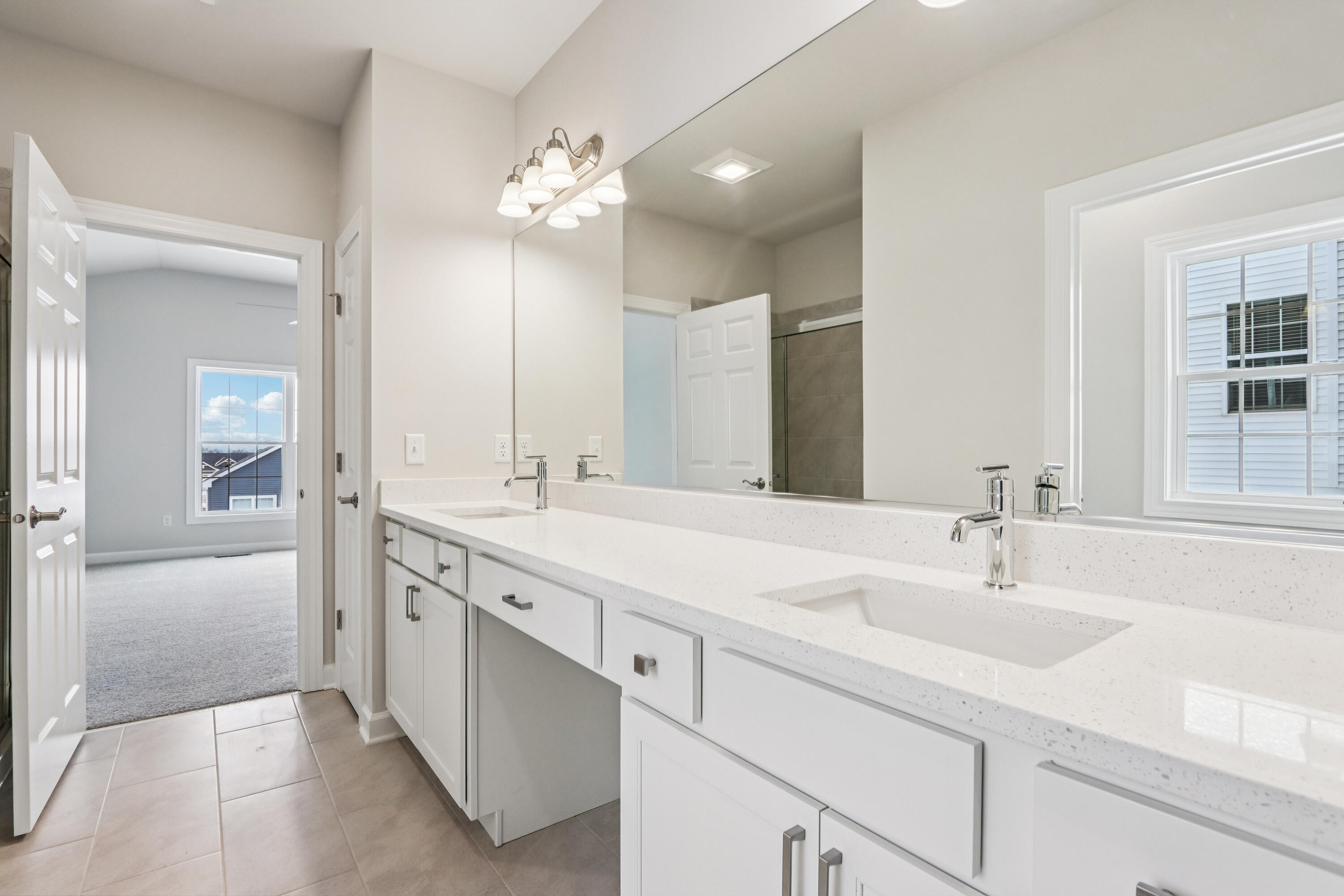 527 North Boulder Ridge Drive Lake Geneva, WI 53147 - Photo 34 of 41 Primary Bath