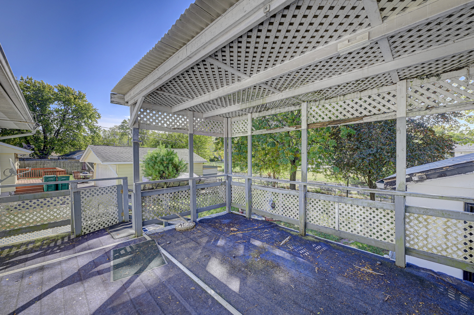 2602 Fairway Drive Joliet, IL 60435 - Photo 18 of 20 a view of a backyard