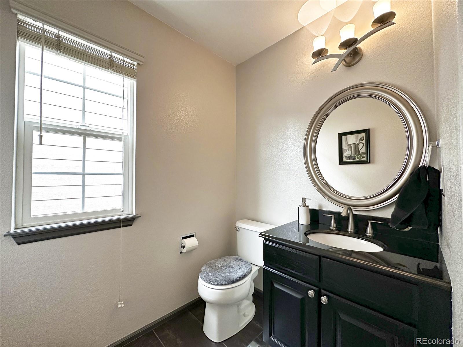 1089 Riddlewood Lane Highlands Ranch, CO 80129 - Photo 13 of 32 Gallery Image 13