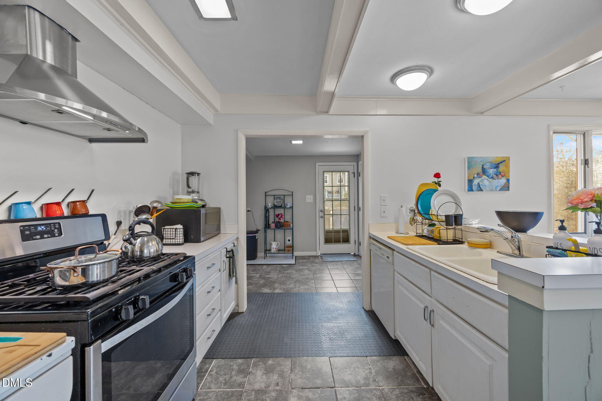 1108 Hemingway Drive Raleigh, NC 27609 - Photo 24 of 68 Kitchen