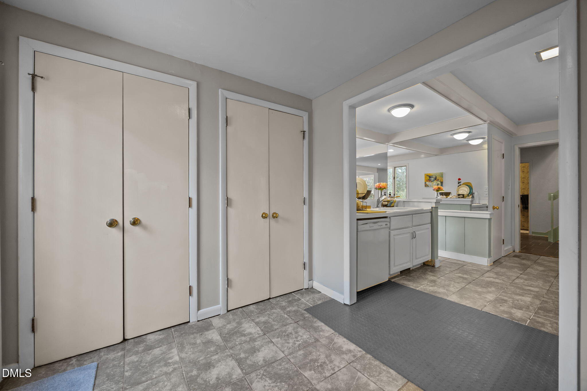 1108 Hemingway Drive Raleigh, NC 27609 - Photo 27 of 68 Side Entry / Mudroom